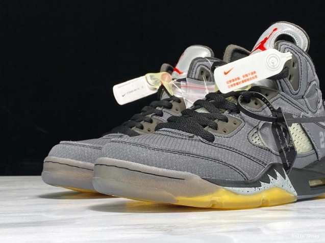 Bmlin Shoes Off-White Air CT8480-001 Black x 5 Jordan 0820